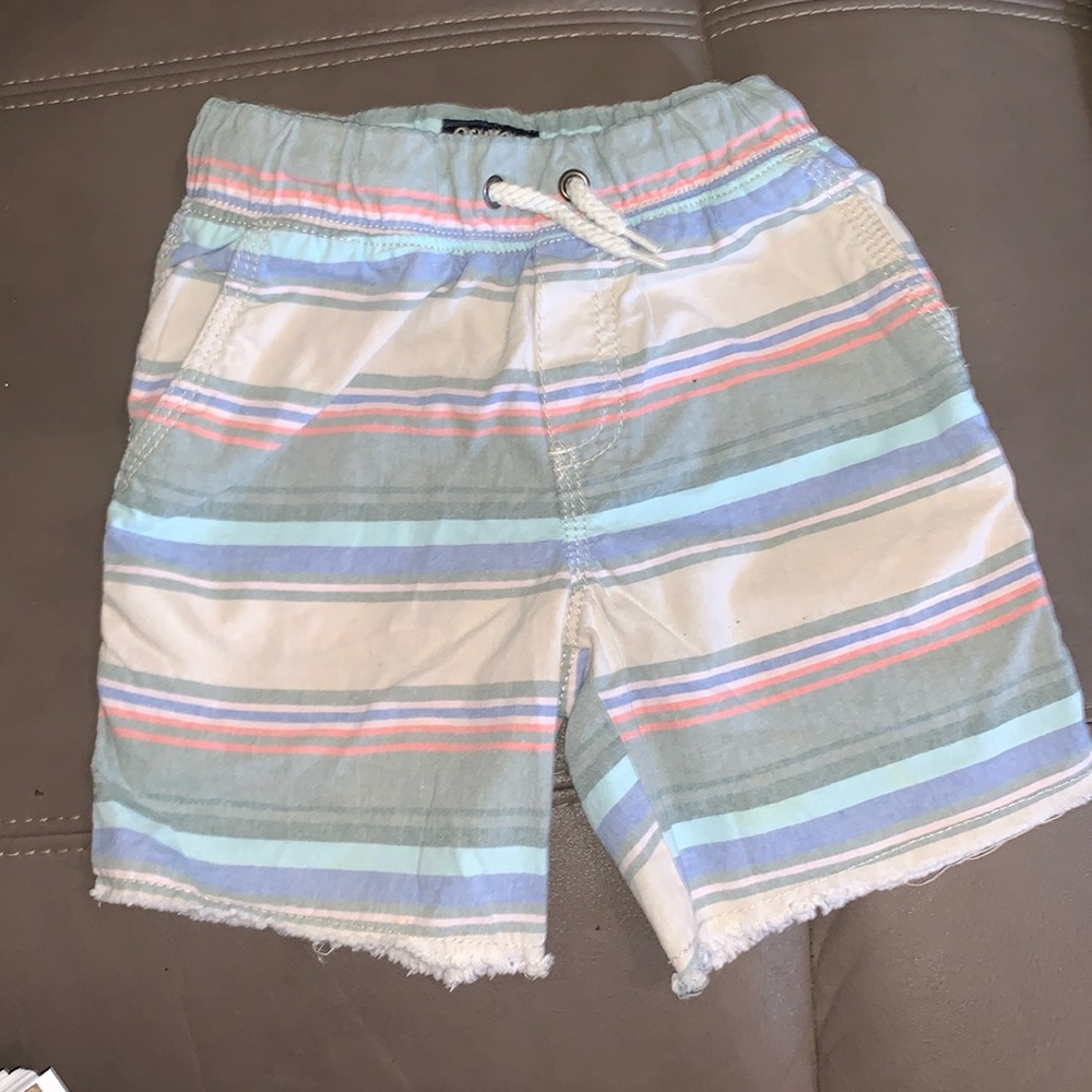 2️⃣ Osh Kosh b'gosh shorts 3T